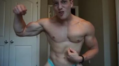 solo flexing