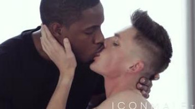 White hunk tries out what a good black cock is