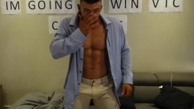 aussie bodybuilder strips